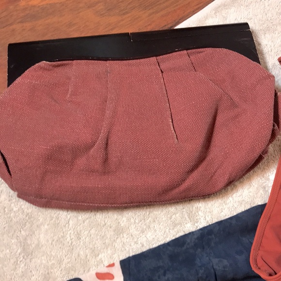 Beach 🏝 Bundle Abercrombie, American Eagle, Suede Top, Woden Handle Clutch… - Picture 10 of 13